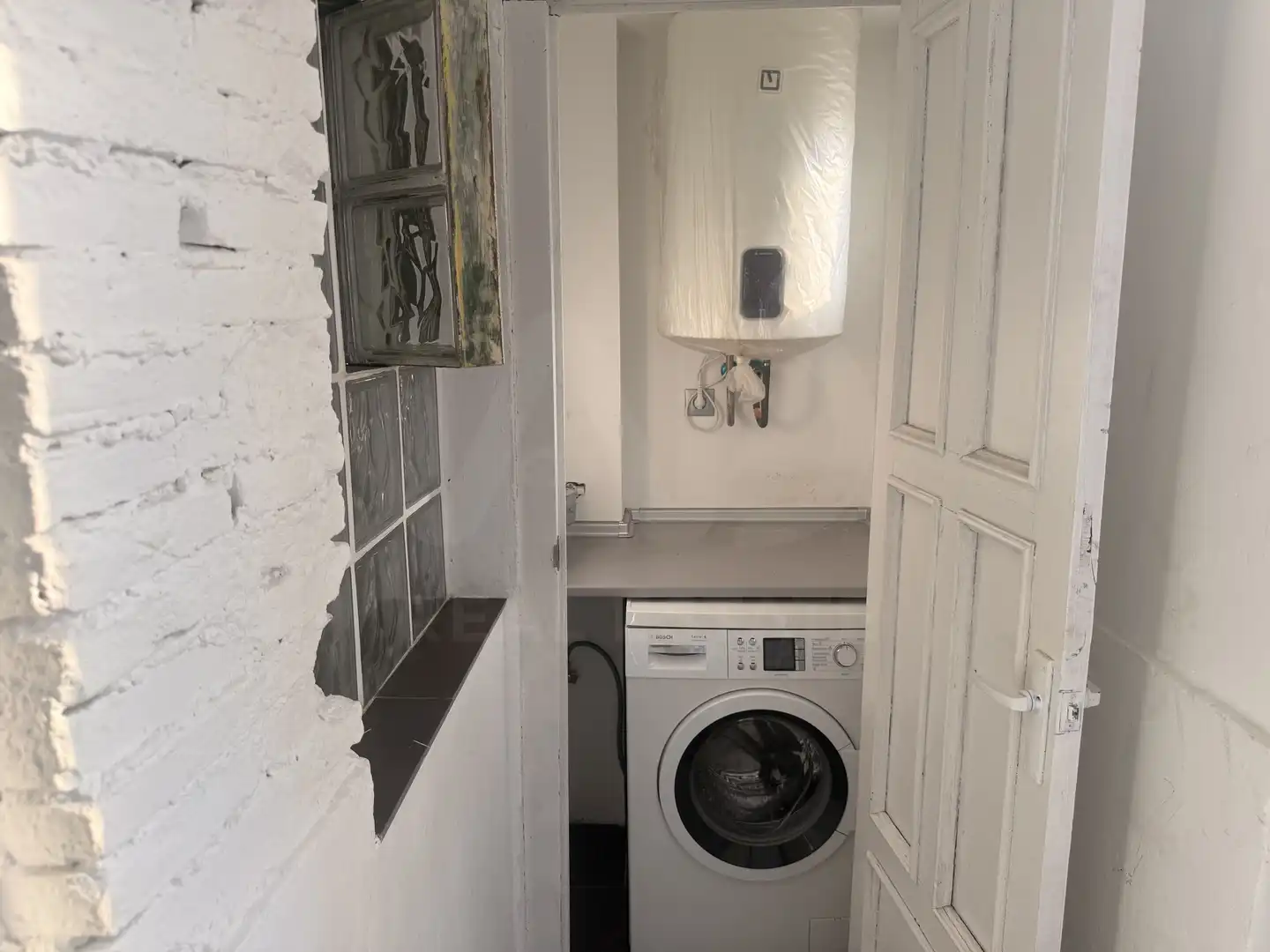 Bathroom of Flat for sale in Zaragoza  with Air Conditioner, Heating and Terrace