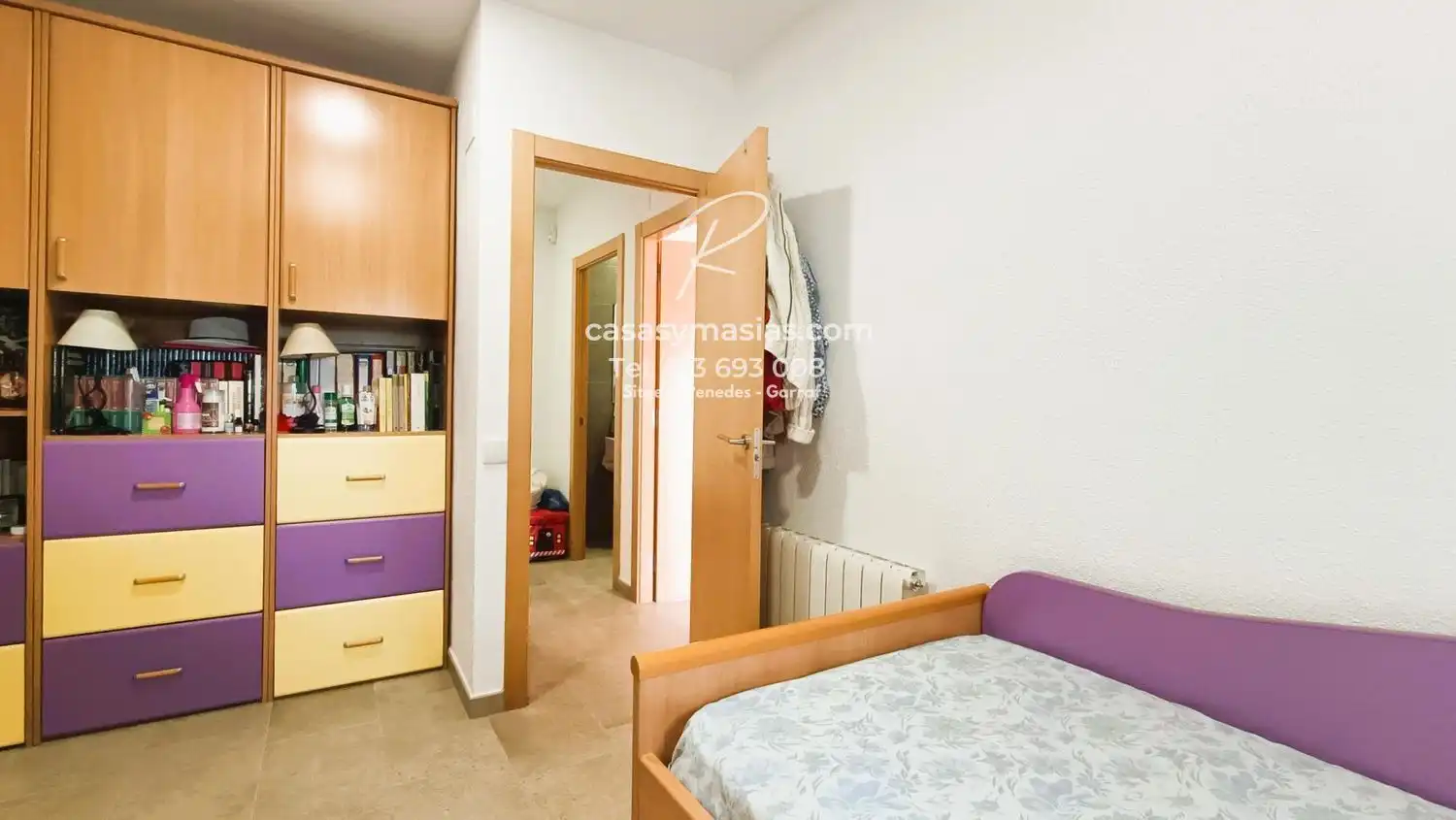 Habitación de Edificio en venta en Mediona