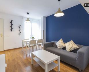 Living room of Study to share in  Madrid Capital  with Air Conditioner and Terrace