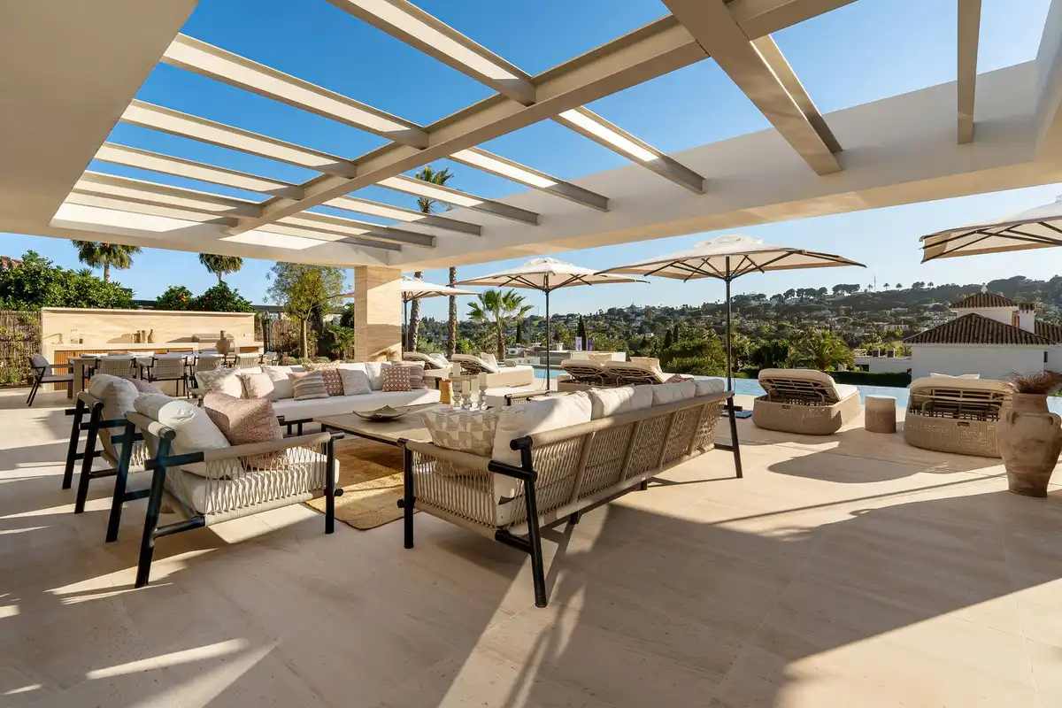 Chalet con piscina en venta en Nueva Andalucía, imagen 4