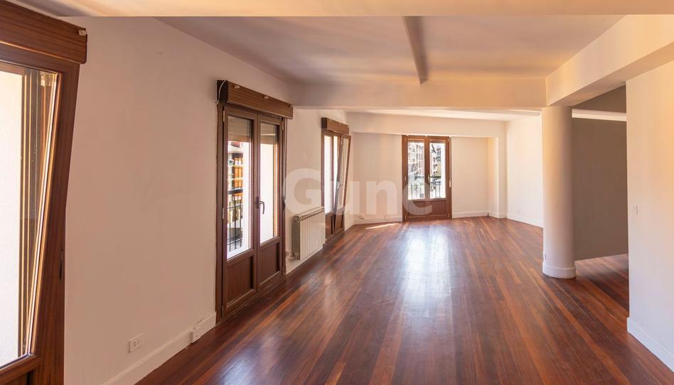 Foto 1 de Pis en venda a Iparraguirre, Urretxu, Gipuzkoa