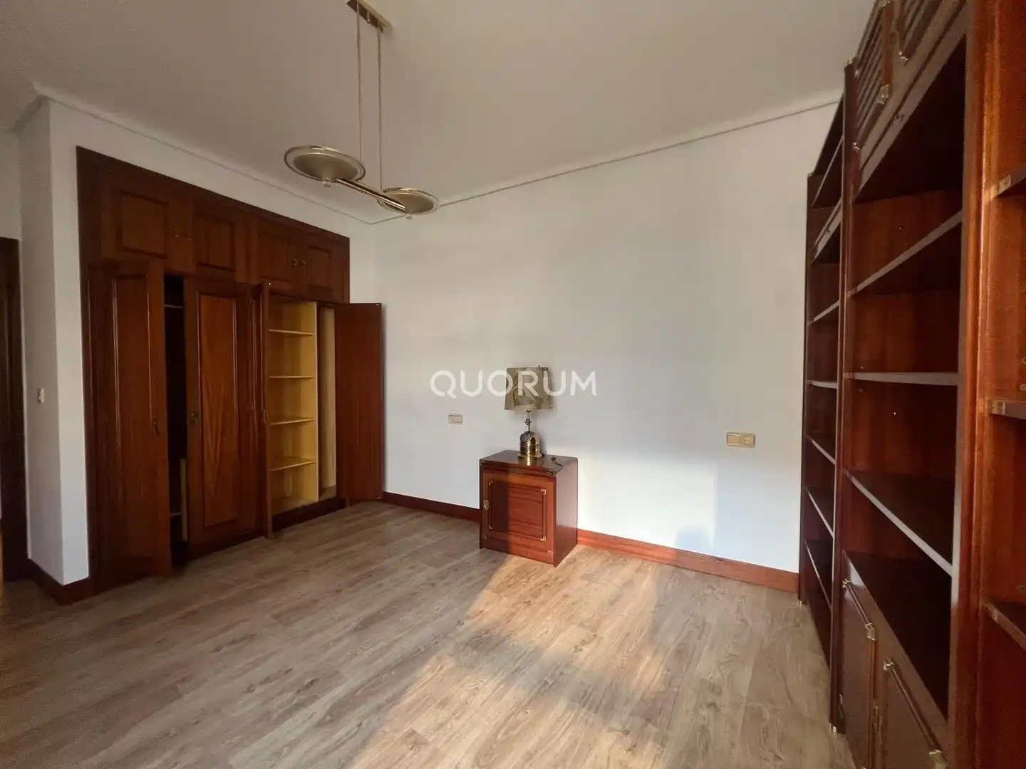 Bedroom of Flat for rent in Indautxu