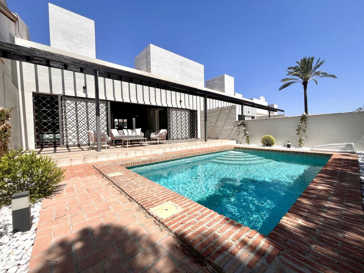 Swimming pool of Country house for sale in  Murcia Capital