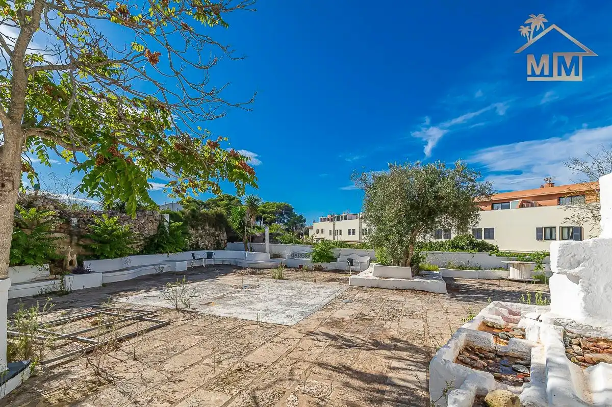 Garden of Buildings for sale in Es Castell