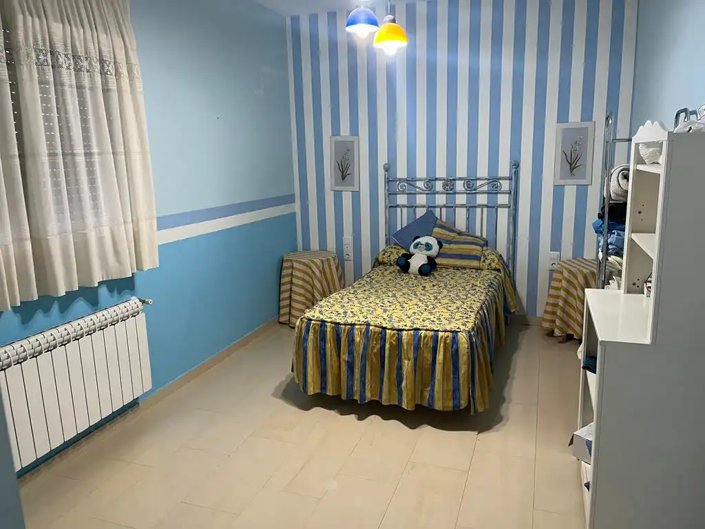 Dormitori de Casa o xalet en venda en Albacete amb Calefacció, Jardí privat i Terrassa