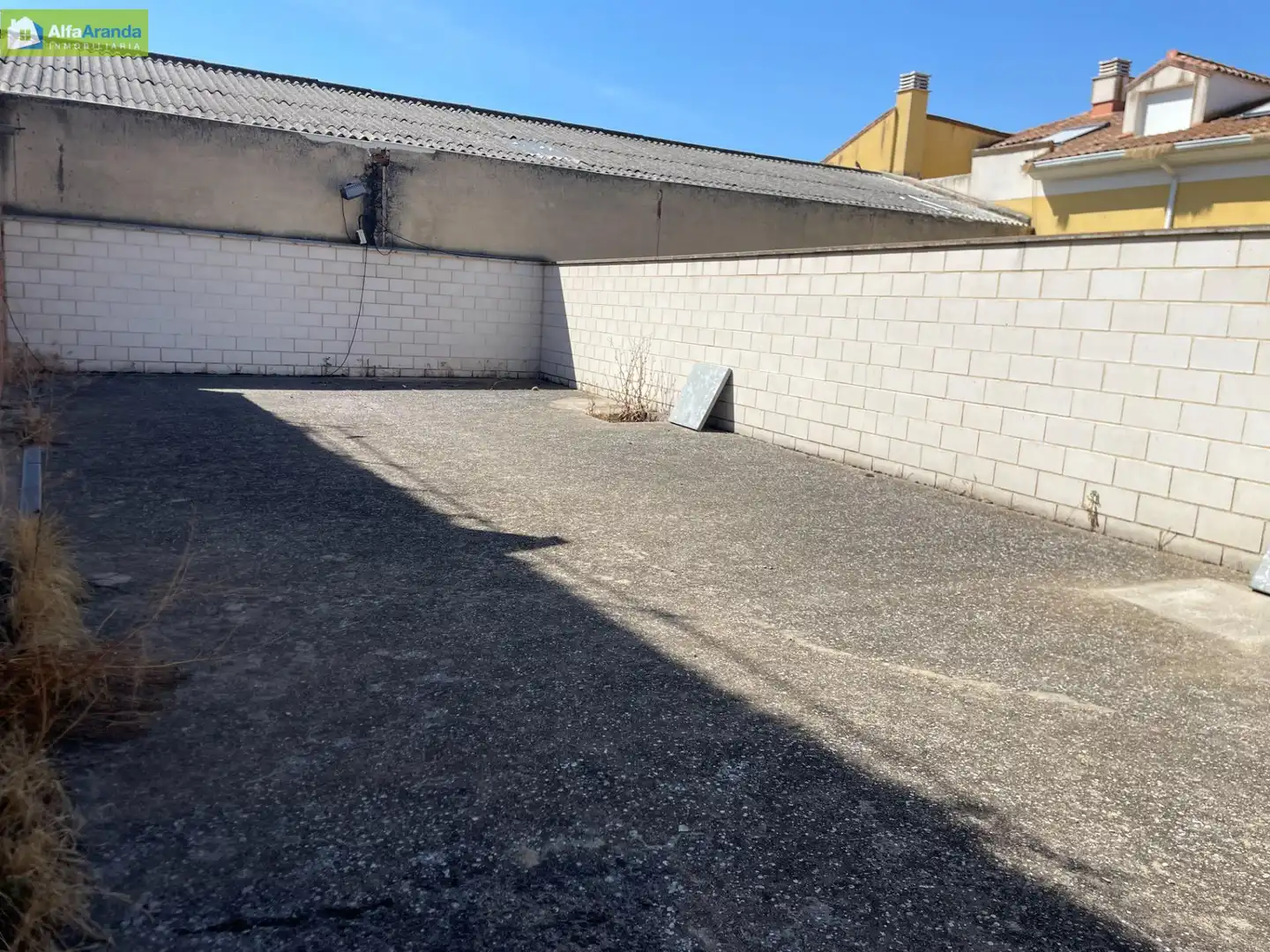 Parking de Edificio en venta en Fuentespina