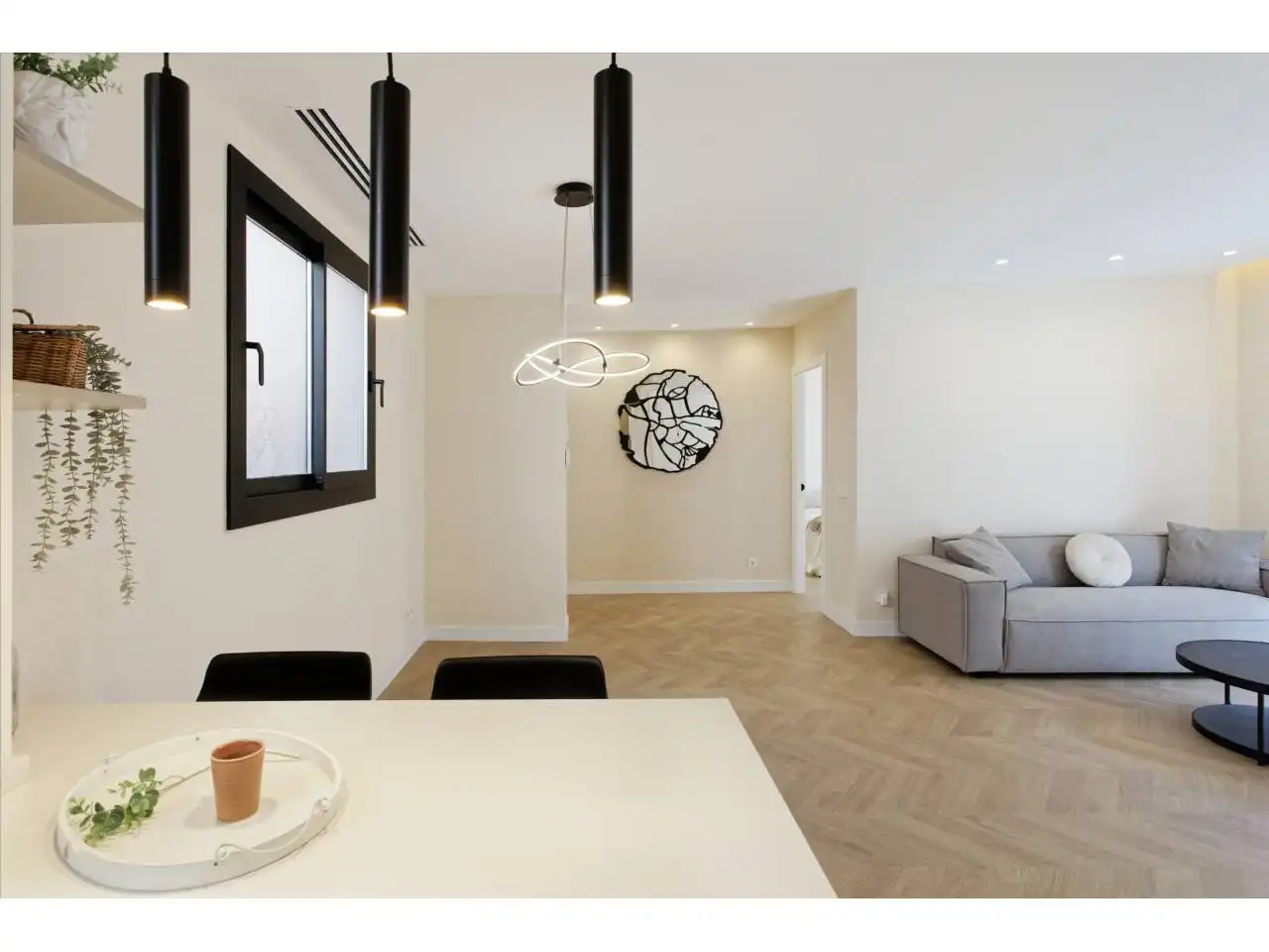 Menjador de Apartament en venda en Barcelona amb Aire condicionat, Calefacció i Parquet