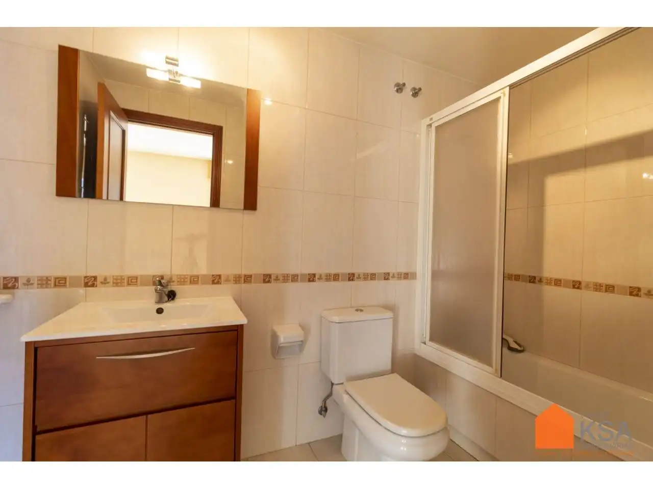Baño de Casa adosada en venta en Santiago de Compostela  con Jardín privado, Parquet y Terraza