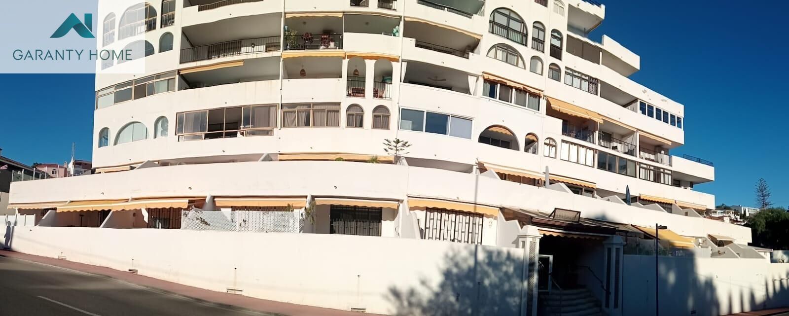 Vista exterior de Pis en venda en Fuengirola amb Terrassa, Balcó i Piscina comunitària