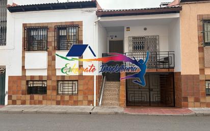 Casa adosada en venda a Paseo Enamorados, 18, Villacañas