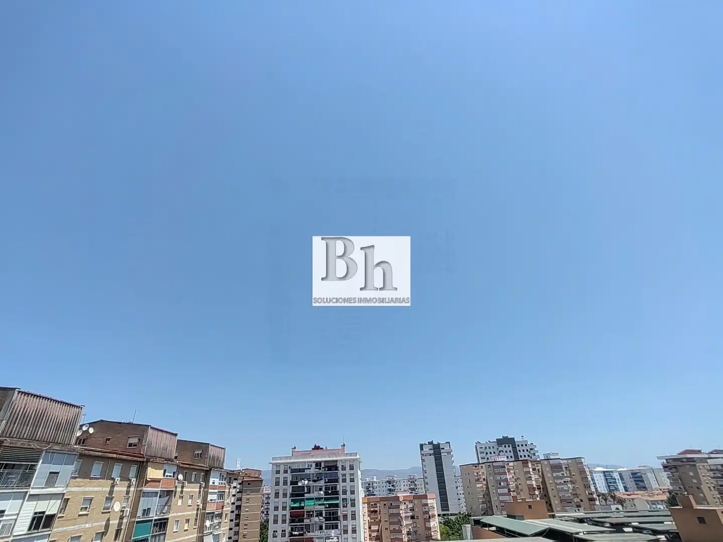 Vista exterior de Piso en venta en Málaga con Terraza