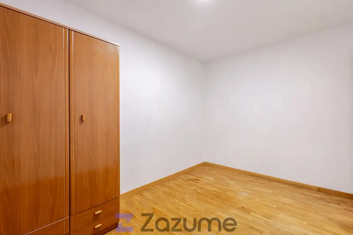 Dormitori de Pis de lloguer en Madrid amb Aire condicionat, Parquet i Terrassa