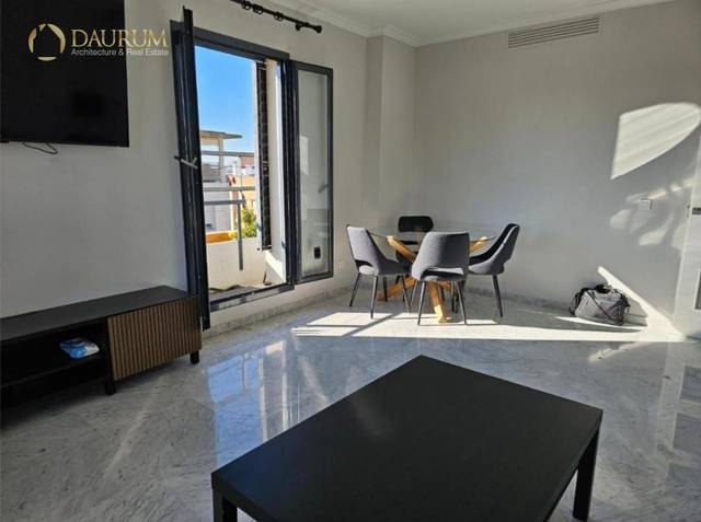 Piso en Venta en Buhaira en La Calzada - La Florida