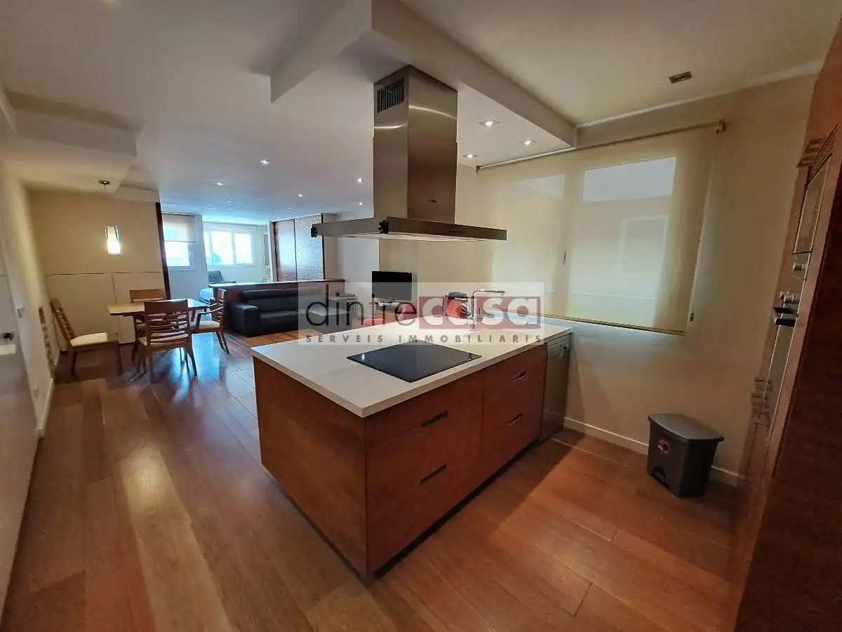 Küche von Loft zum Verkauf in Barcelona mit Heizung und Ofen