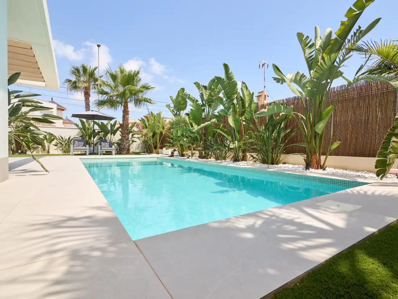 Piscina de Casa o chalet en venta en Orihuela con Aire acondicionado, Calefacción y Jardín privado