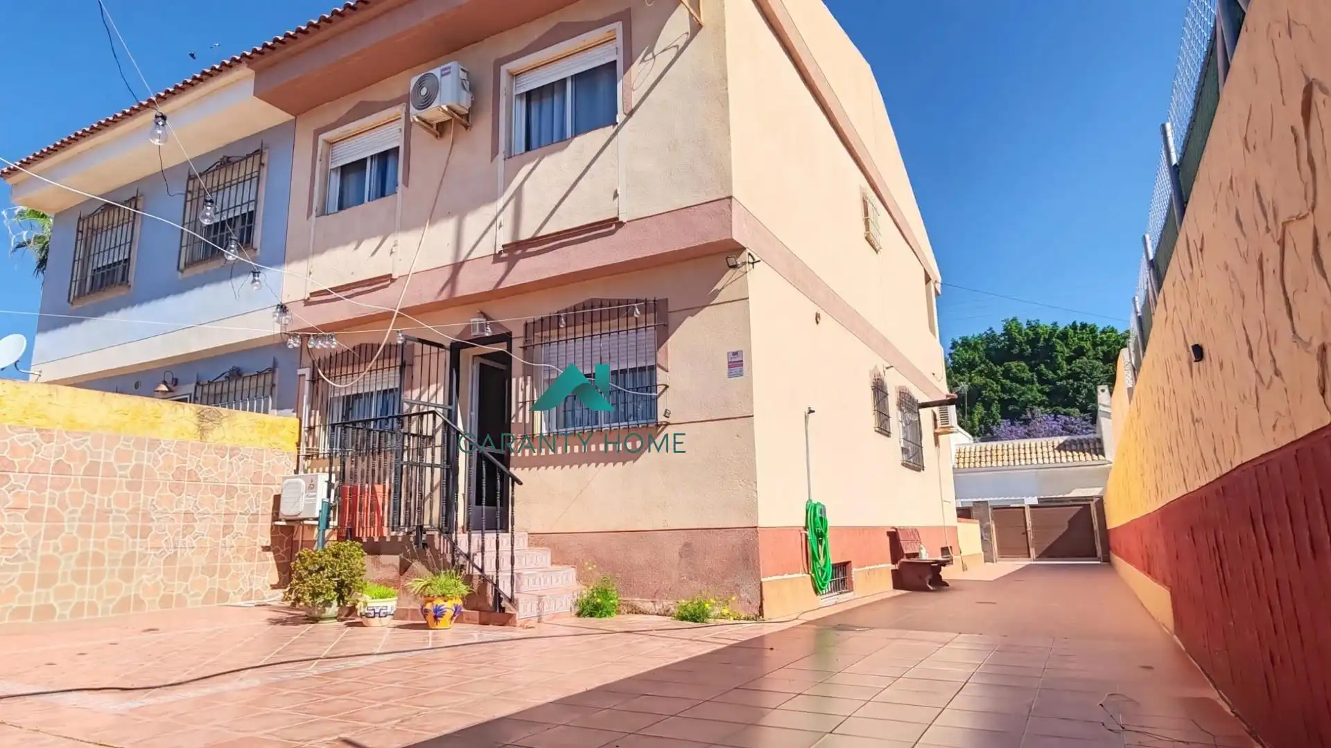 Vista exterior de Casa o xalet en venda en Cartagena amb Aire condicionat i Balcó