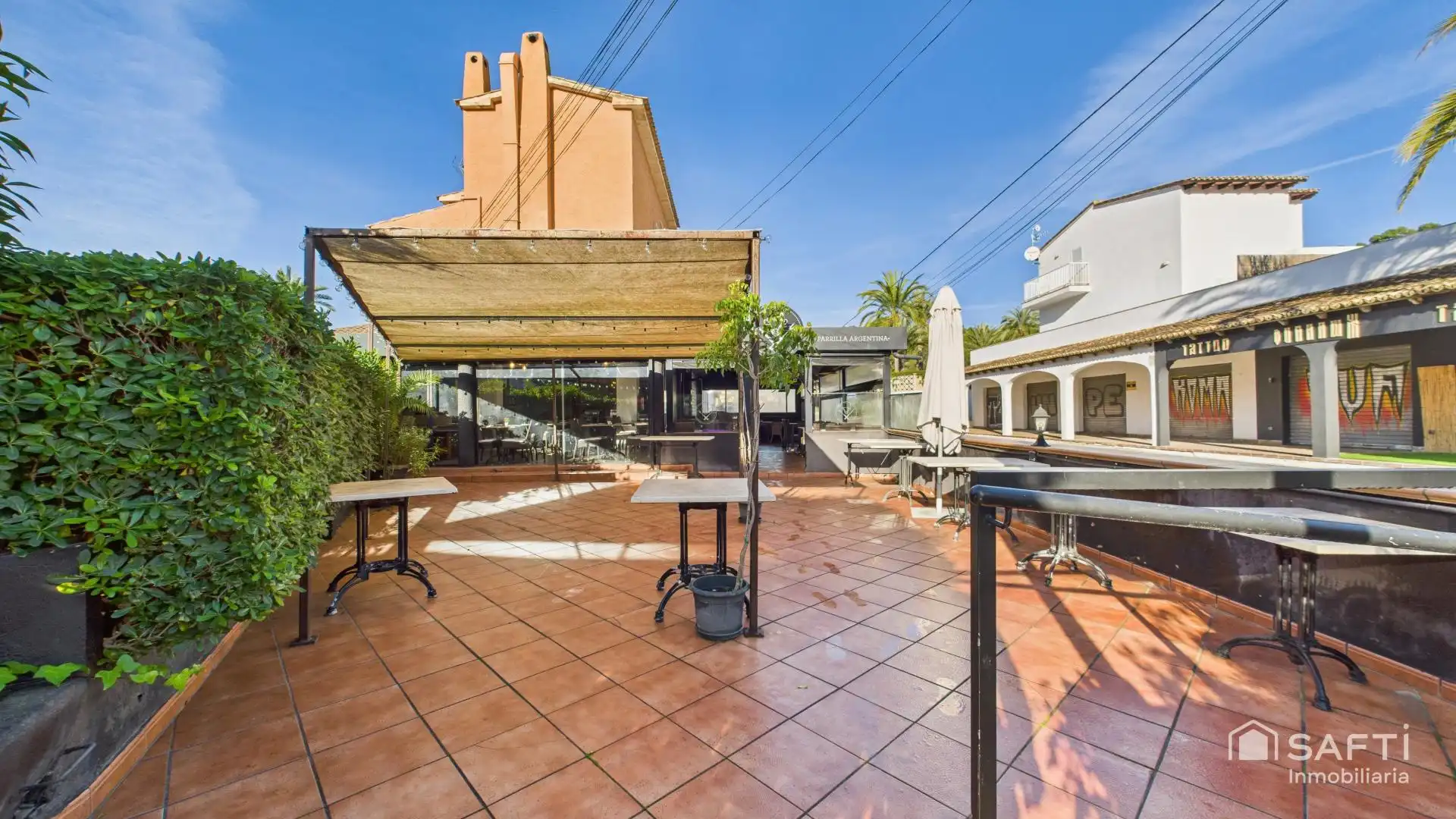 Terraza de Local en traspaso en Calvià con Aire acondicionado