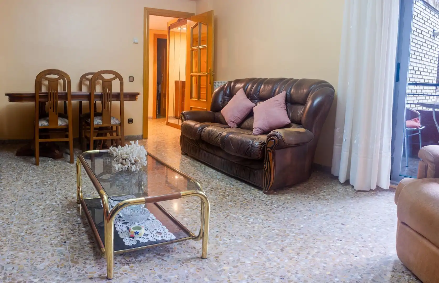 Living room of Flat for sale in Zaragoza  with Air Conditioner, Heating and Storage room