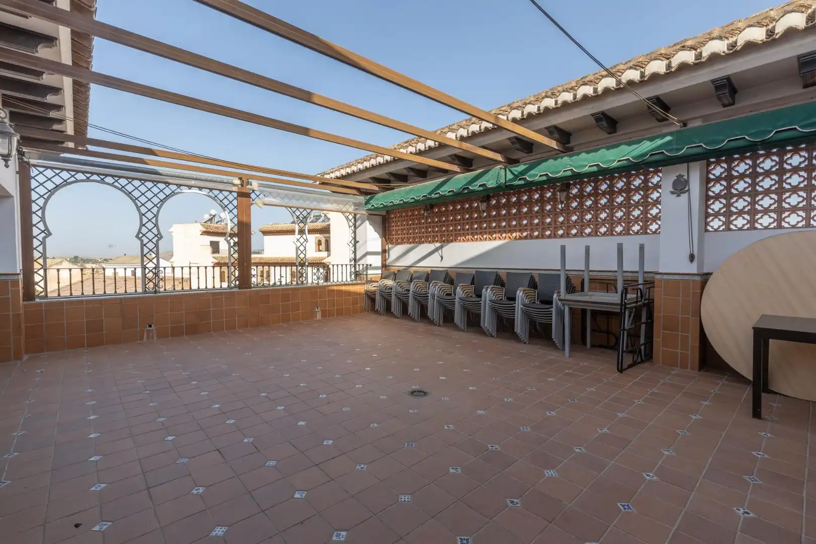 Terrasse von Gebäude zum Verkauf in La Zubia Ciudad
