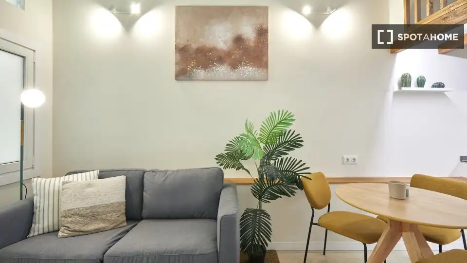 Flat with terrace to rent in Ciutat Vella, imagen 7