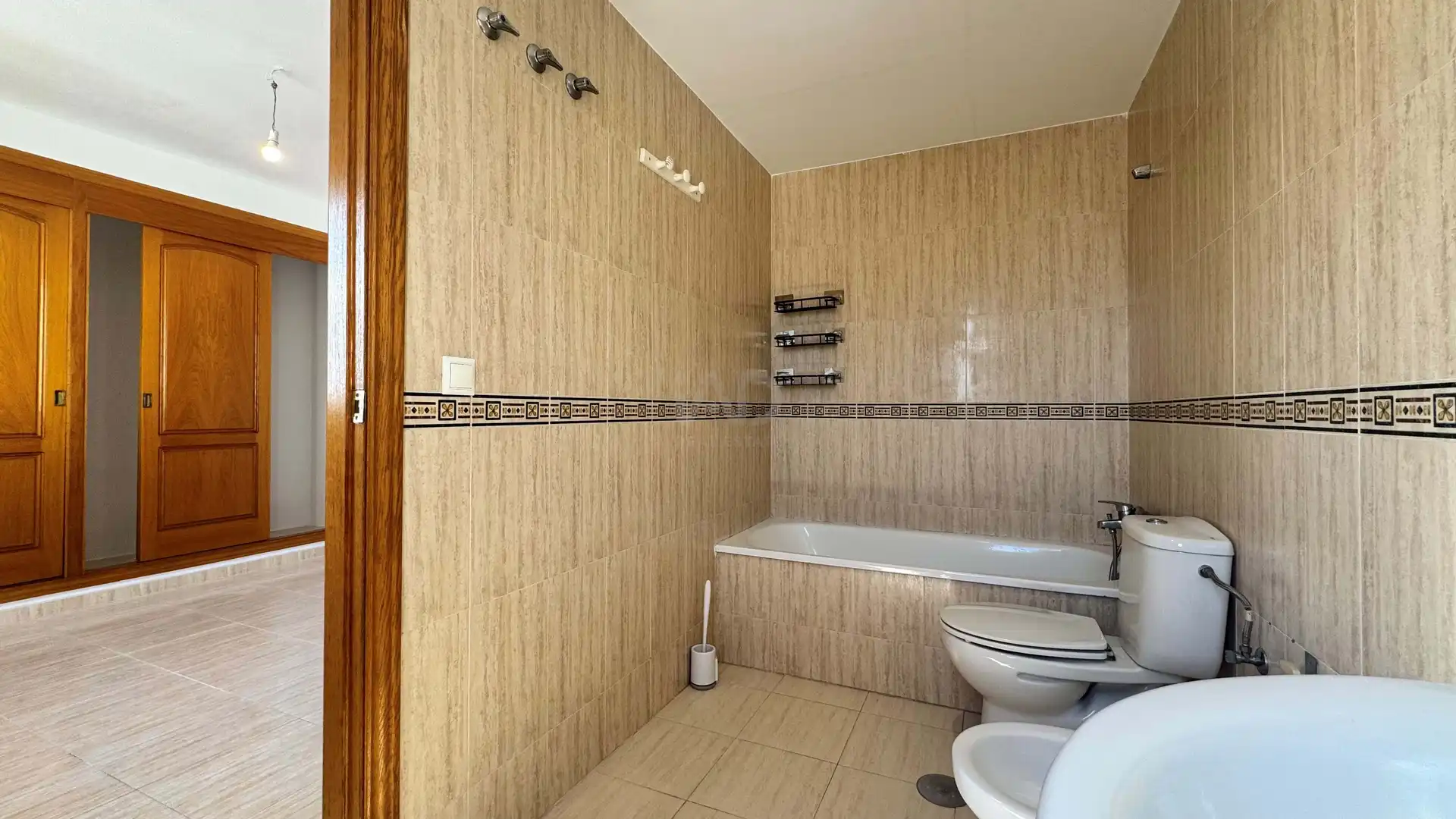 Baño de Piso en venta en Alicante / Alacant con Piscina