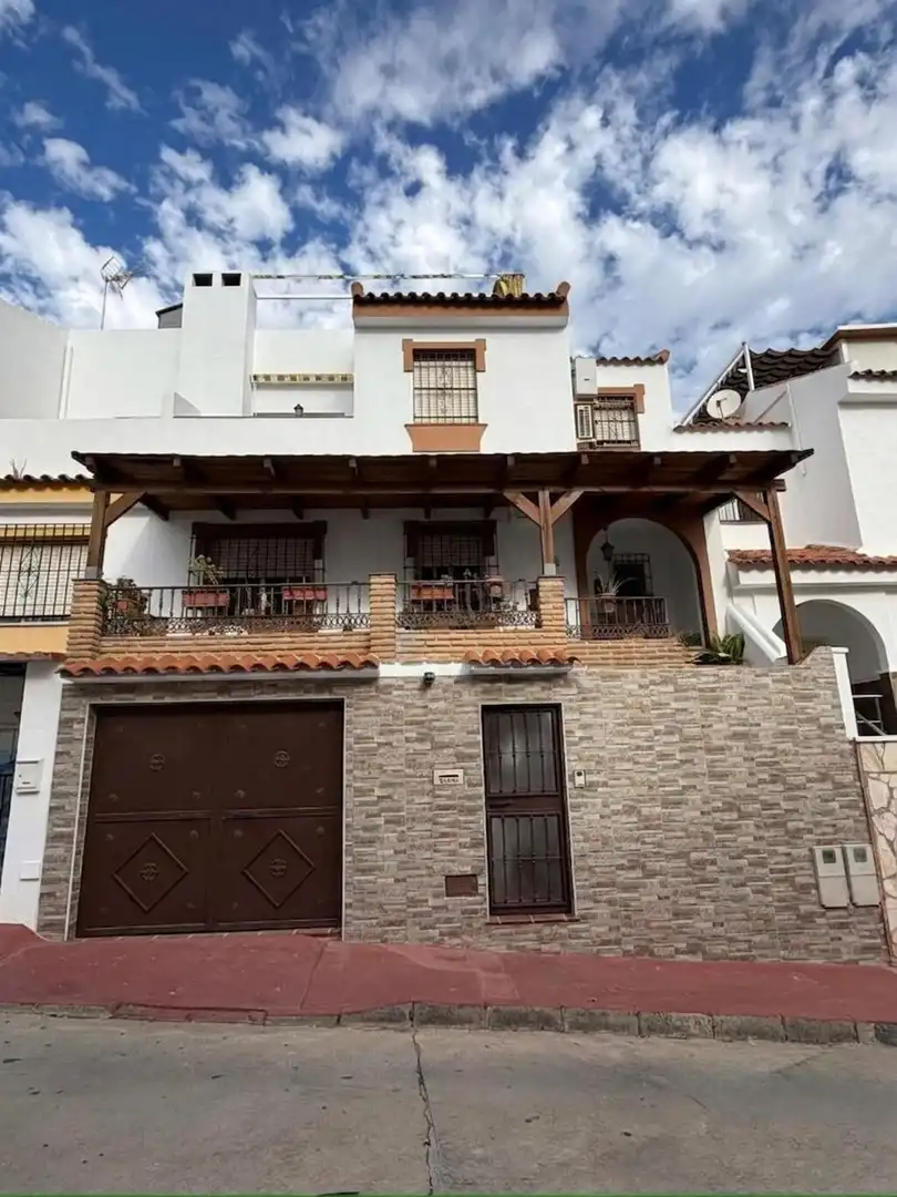 Casa adosada en venta en Churriana - El Pizarrillo - La Noria-Guadalsol