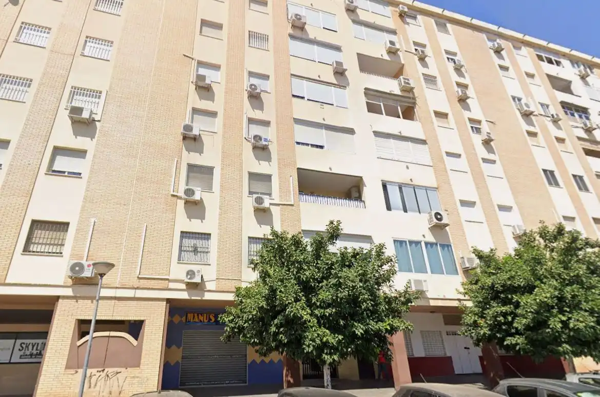 Vista exterior de Apartament en venda en Sevilla