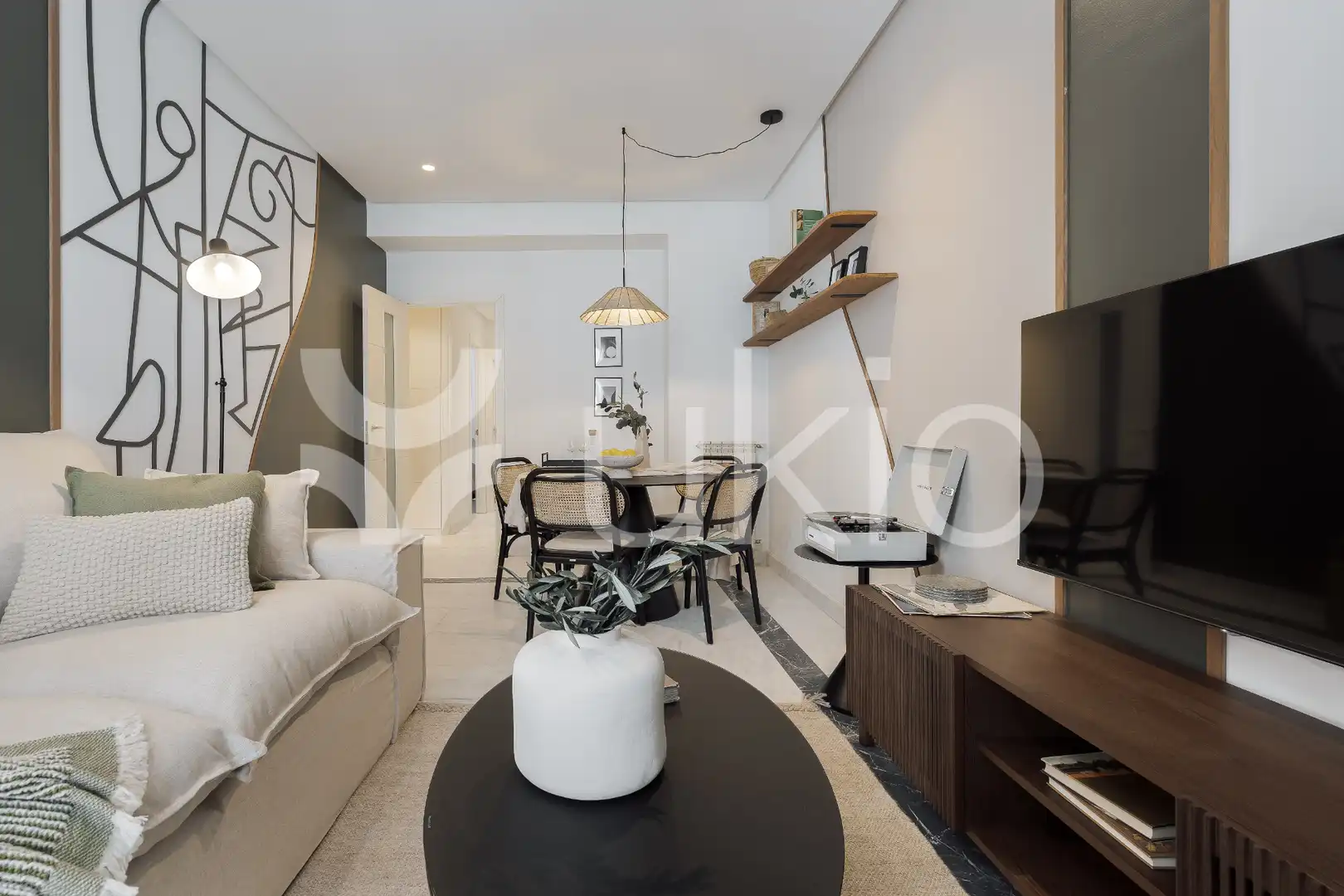 Sala de estar de Apartamento de alquiler en Madrid con Aire acondicionado, Calefacción y Amueblado