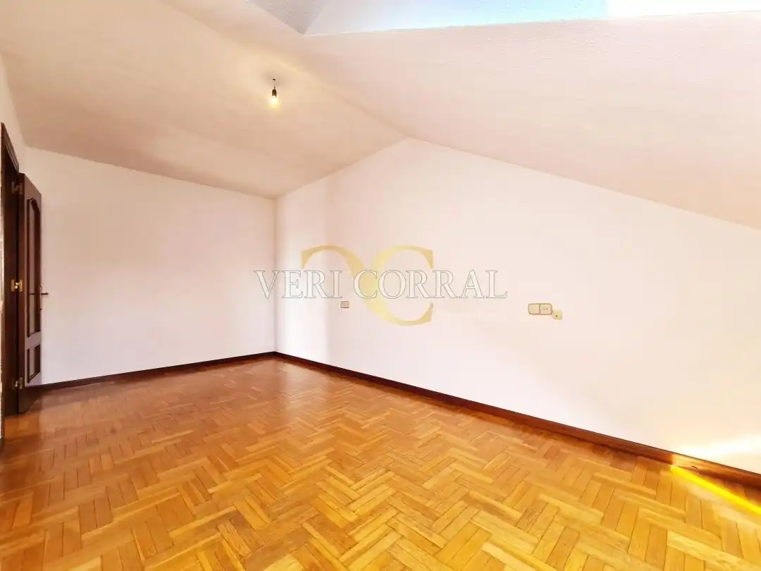 Dúplex en venta en Avenida del Llano, Llano