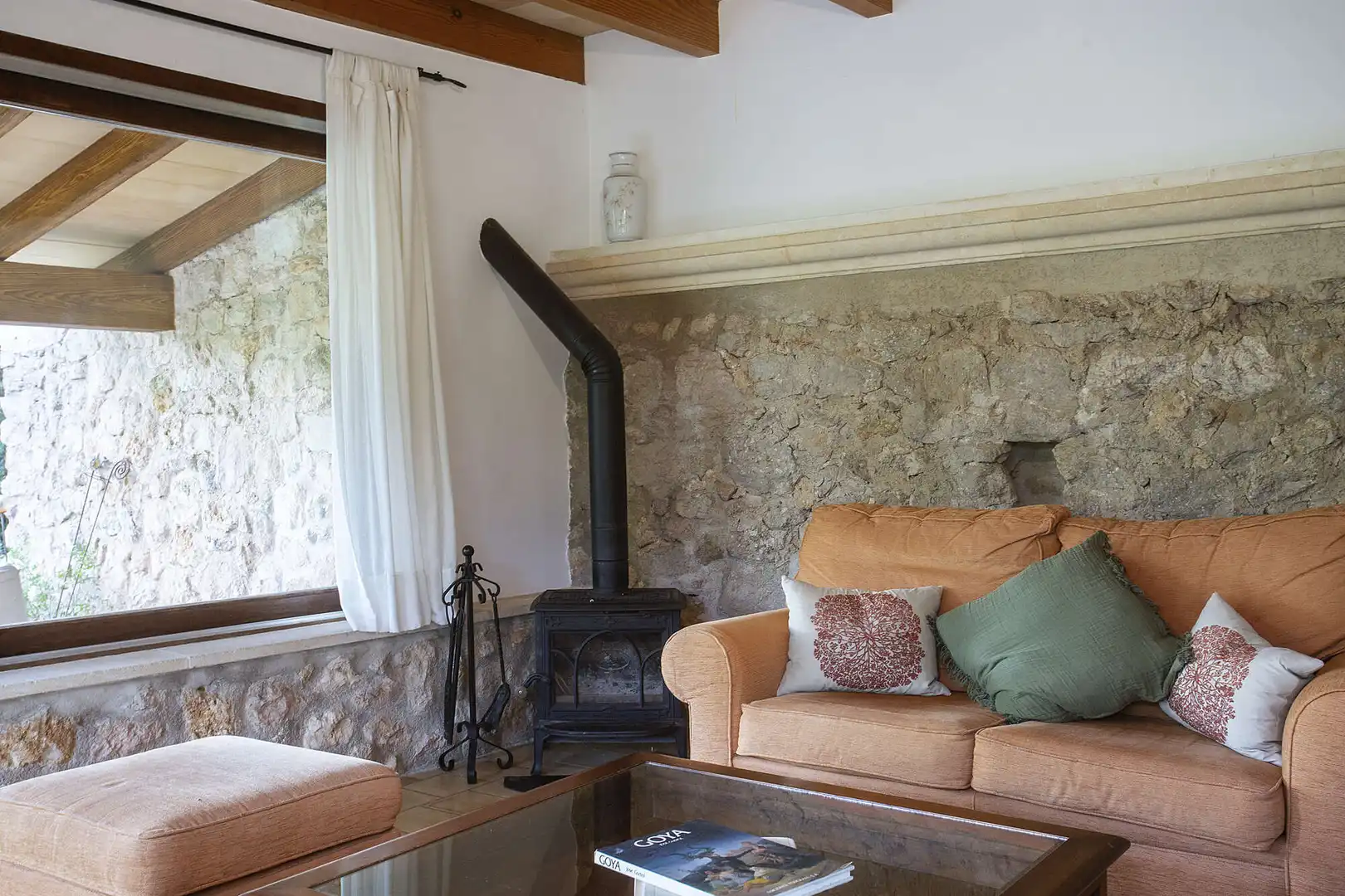 Sala d'estar de Finca rústica en venda en Capdepera amb Calefacció i Terrassa