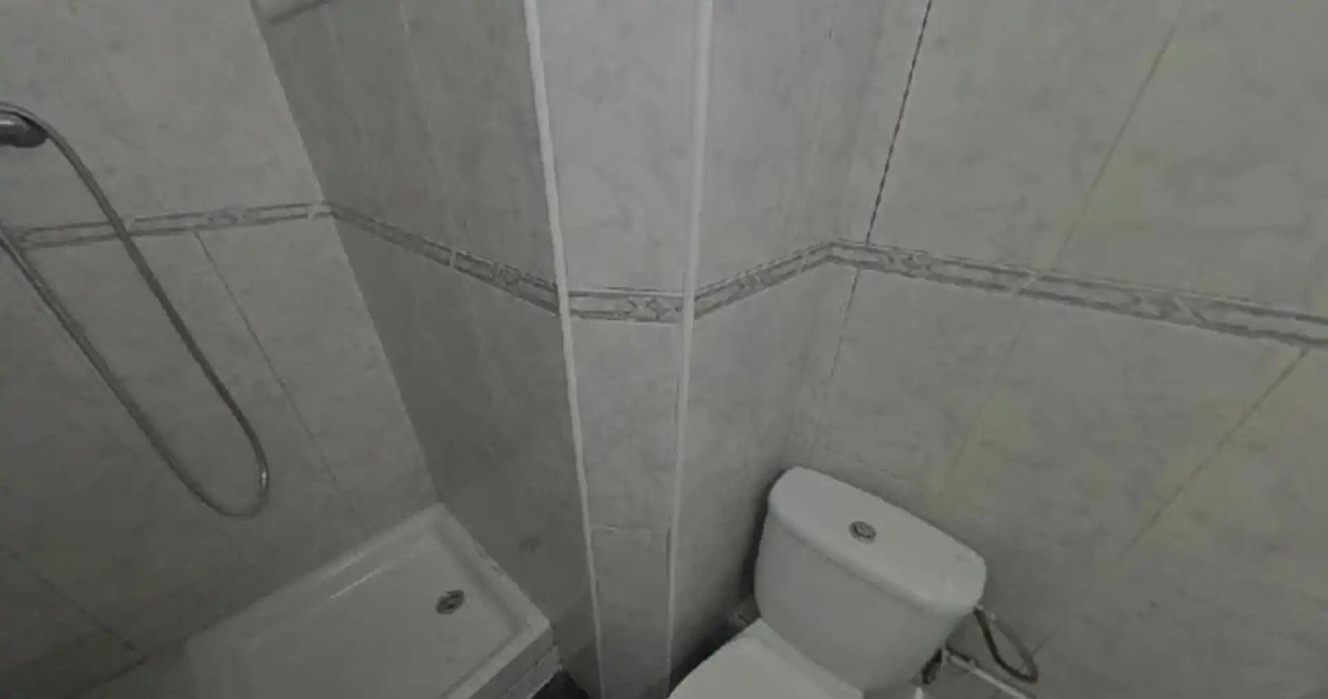 Badezimmer von Wohnungen zum Verkauf in Sabadell mit Balkon