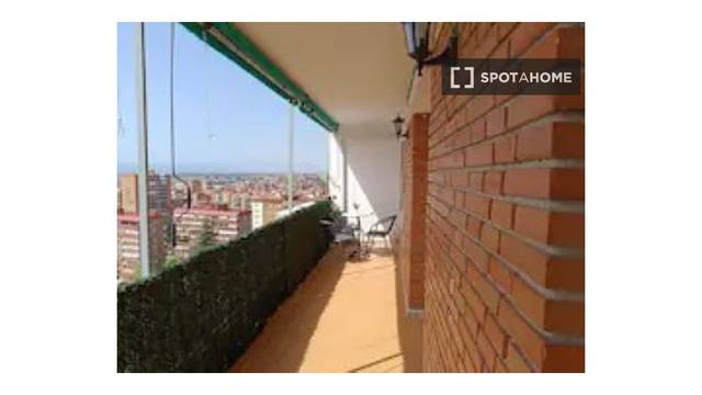 Piso en Alquiler en Valdezarza