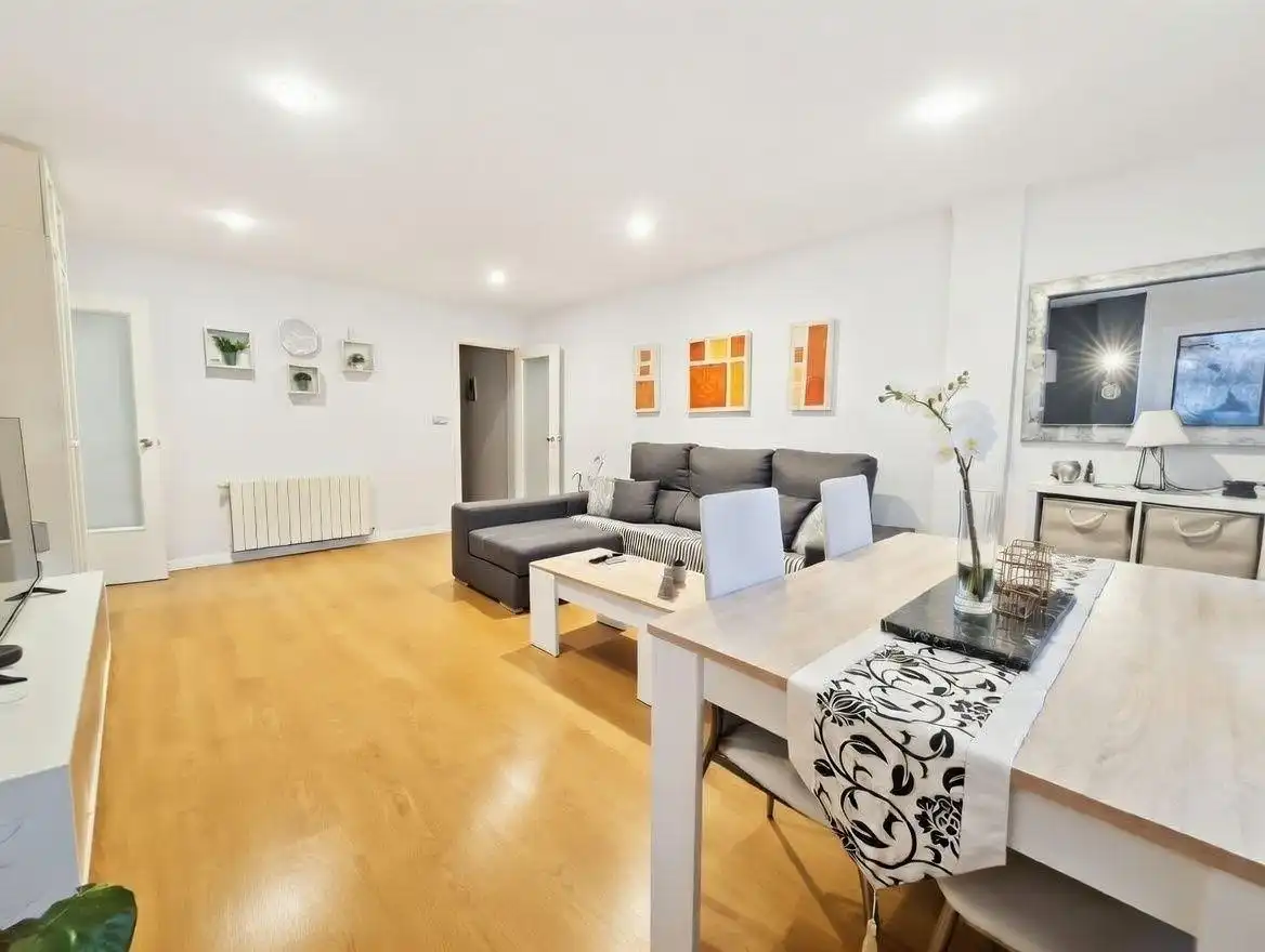 Living room of Attic for sale in Sant Andreu de la Barca  with Air Conditioner, Heating and Storage room
