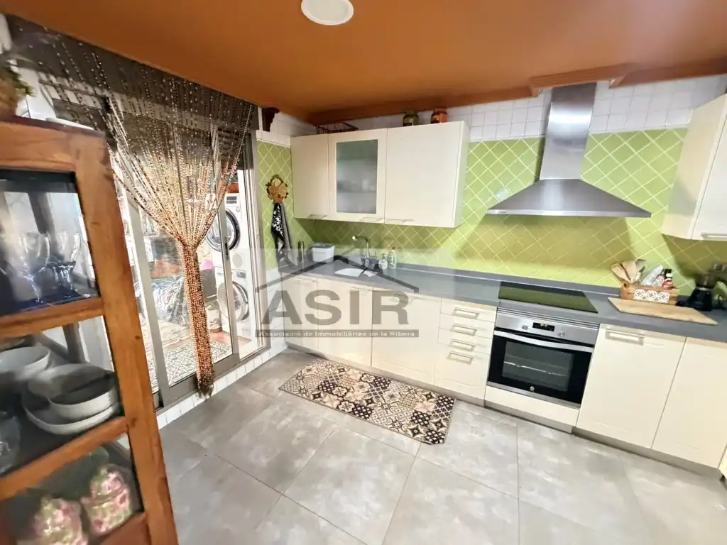 Cuina de Casa o xalet en venda en Alzira amb Terrassa i Piscina