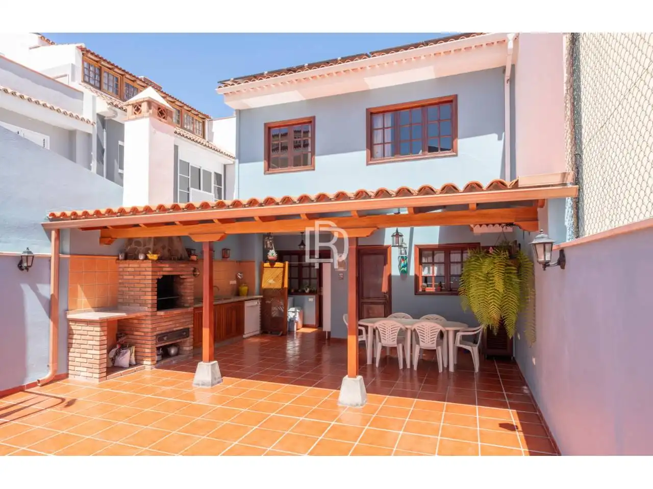 Exterior view of Detached homes for sale in La Orotava  with Parquet flooring, Terrace and Furnished