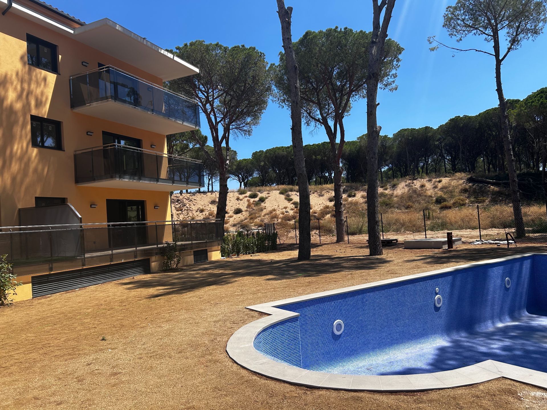 Piscina de Apartament en venda en Pals amb Calefacció, Terrassa i Piscina comunitària