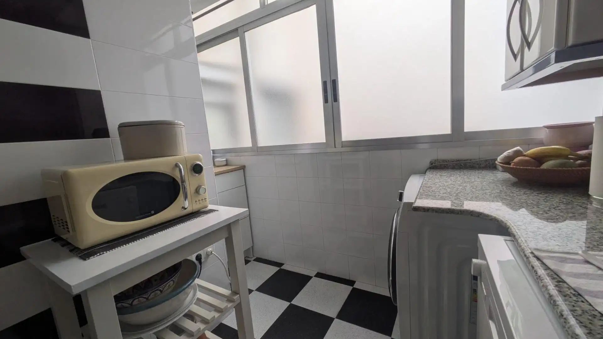 Kitchen of Flat for rent in Valencia  with Air Conditioner