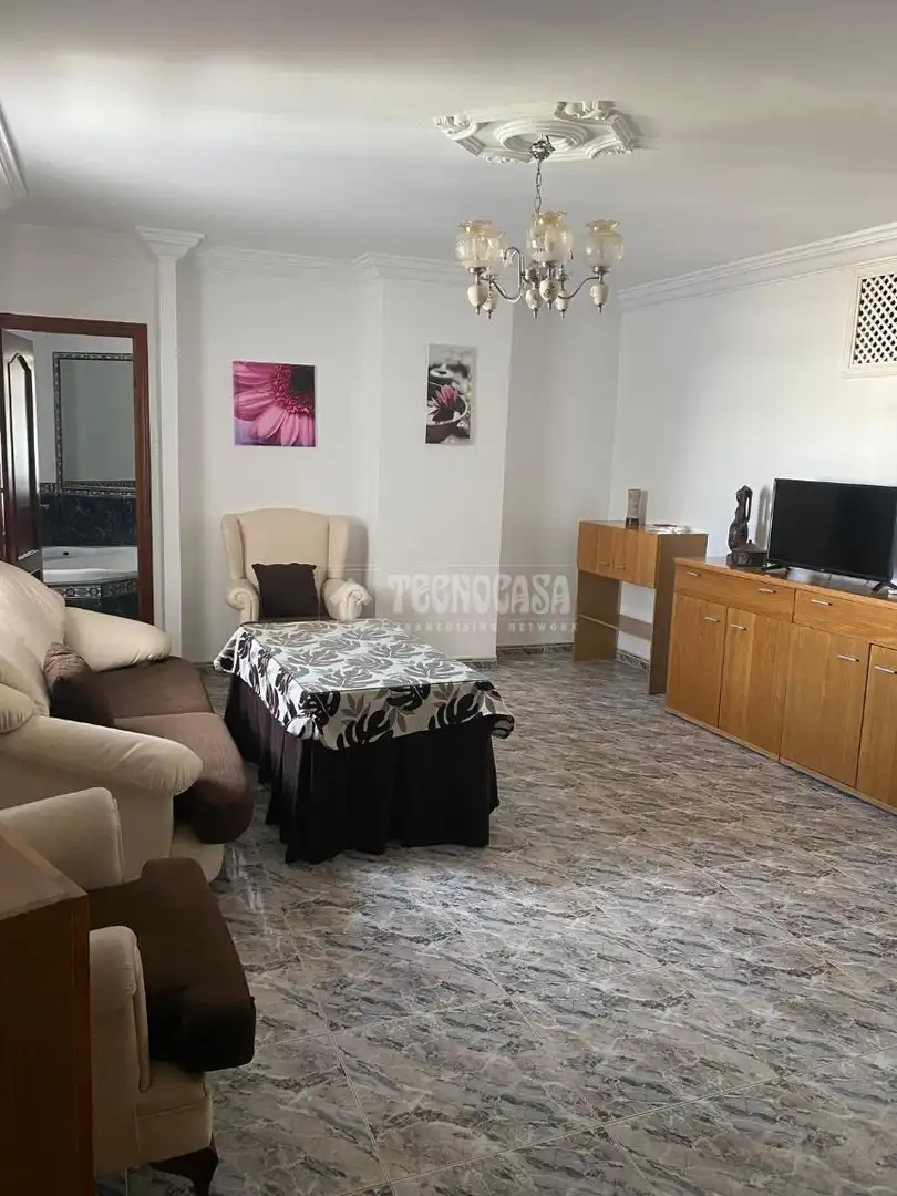 Schlafzimmer von Wohnung zum Verkauf in Baeza mit Klimaanlage, Terrasse und Balkon