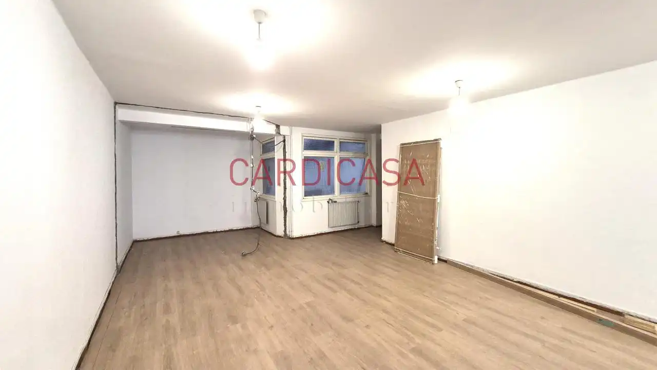 Office for sale in Vigo   with Heating