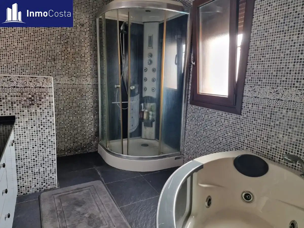 Baño de Casa o chalet en venta en La Línea de la Concepción