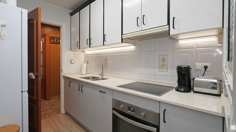 Foto 3 de Piso en venta en Pubilla Cases, L'Hospitalet de Llobregat