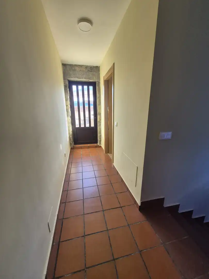Casa o xalet de lloguer en Gemuño amb Calefacció, Jardí privat i Terrassa