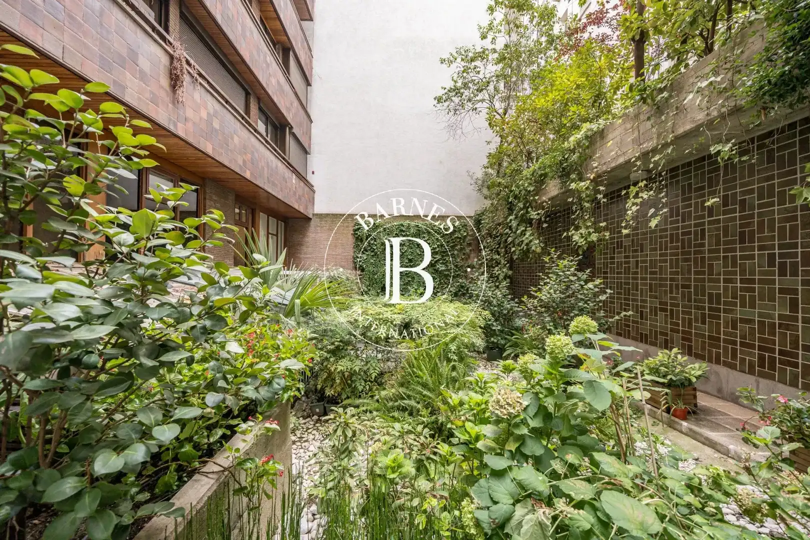 Garden of Flat for rent in Madrid  with Air Conditioner, Heating and Private garden
