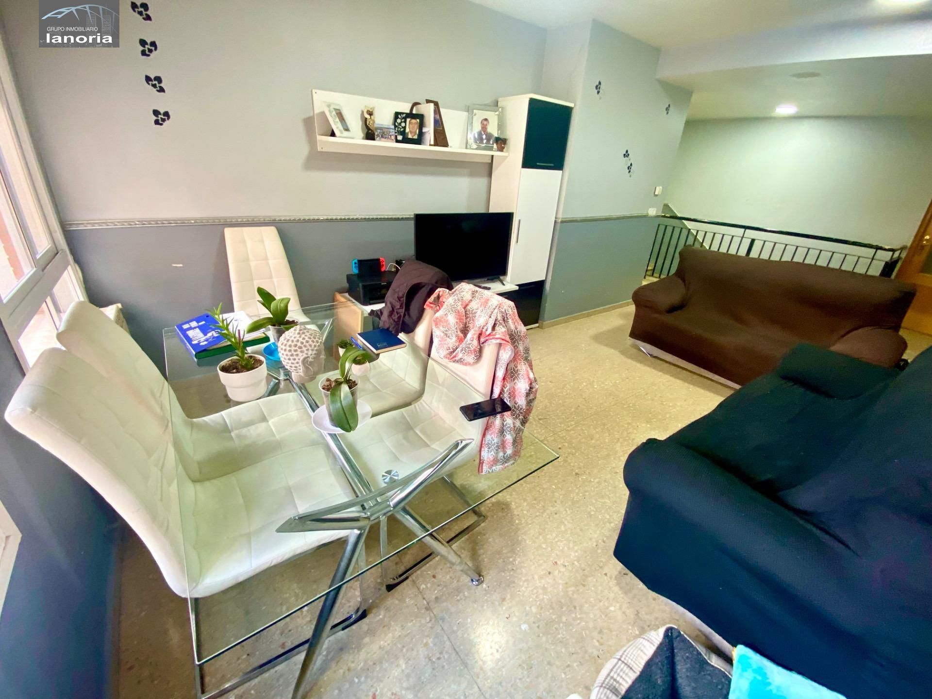 Sala d'estar de Dúplex en venda en  Albacete Capital amb Calefacció, Terrassa i Traster