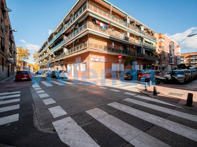 Piso en Venta en Calle Leonor Gongora en Los Rosales