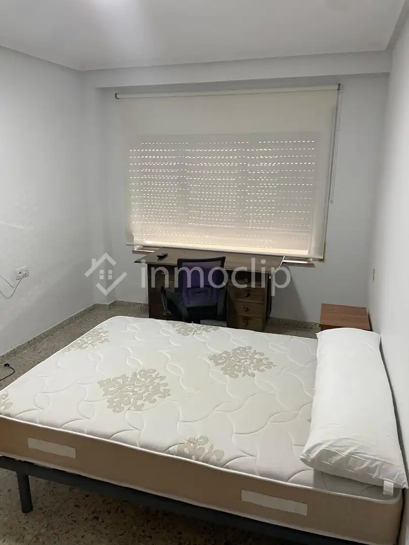 Bedroom of Flat for rent in Salamanca  with Heating and Furnished
