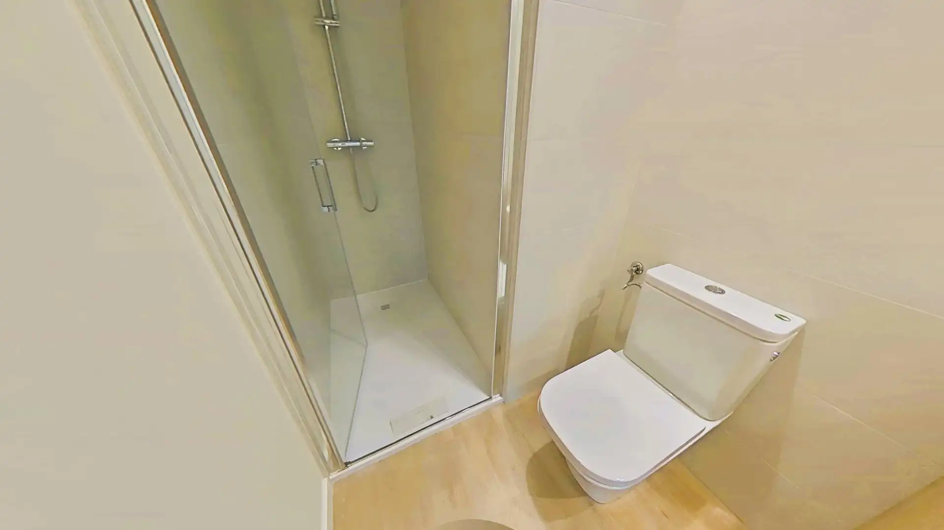 Baño de Ático en venta en Cubelles con Aire acondicionado, Calefacción y Jardín privado
