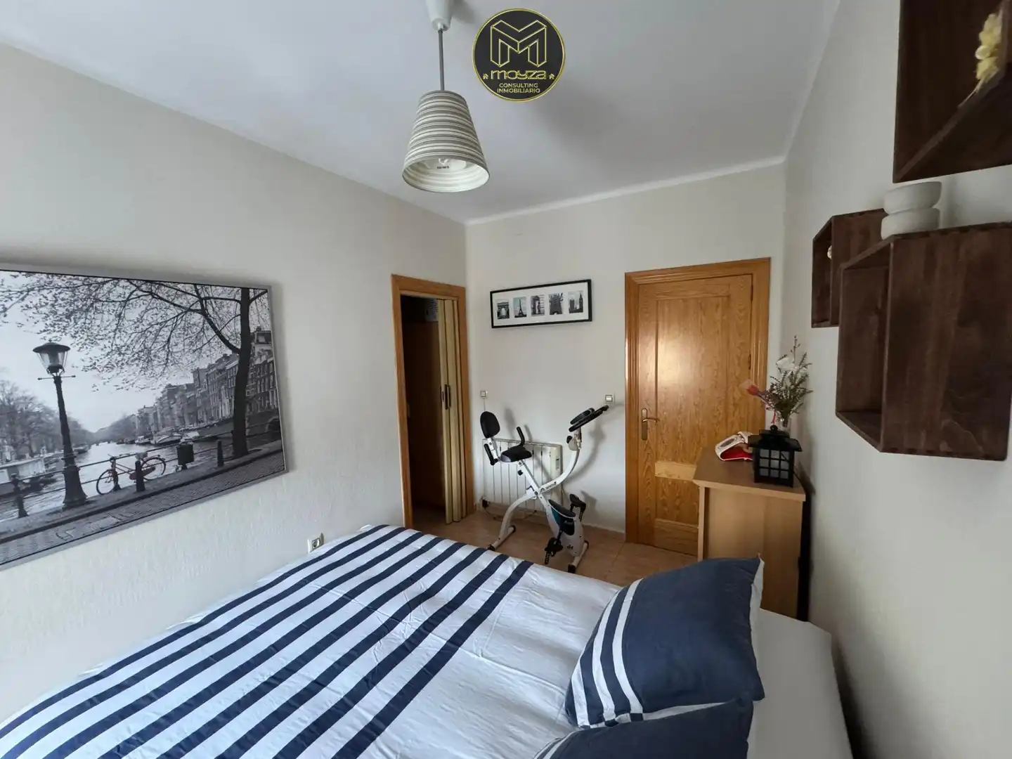 Habitación de Piso en venta en Linares con Amueblado