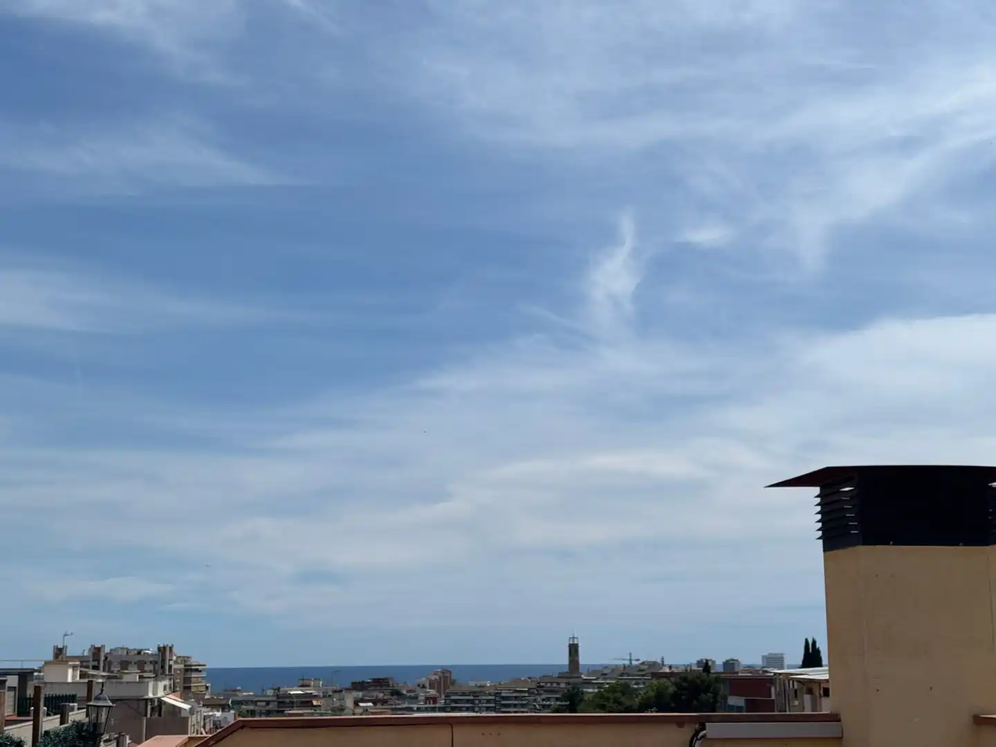 Vista exterior de Piso en venta en Badalona con Calefacción, Terraza y Trastero