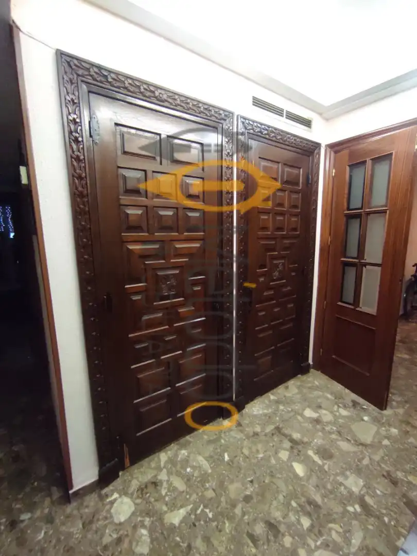 Flat for sale in Sevilla  with Air Conditioner, Terrace and Balcony